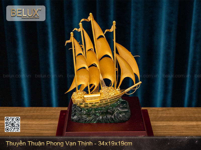 Mô hình thuyền thuận phong vạn thịnh dát vàng&nbsp;